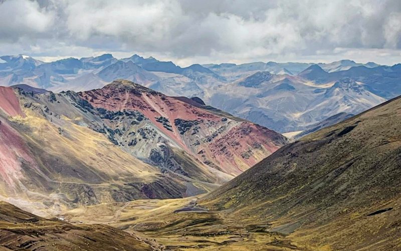 montanha arco íris no peru